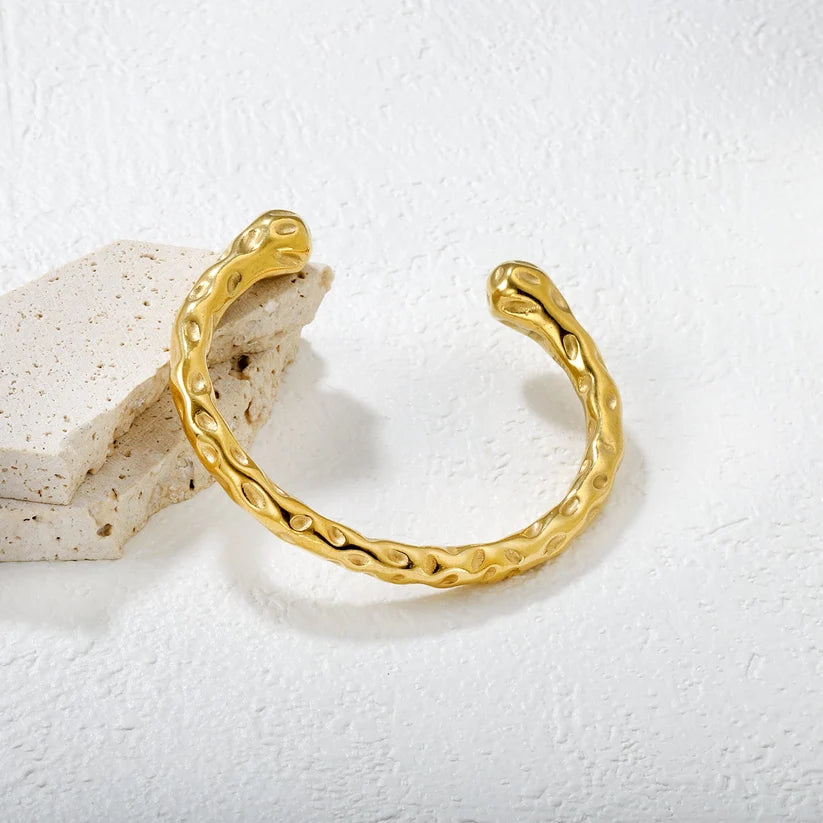 Adult Hammered Gold-Plated teardrop Bangle