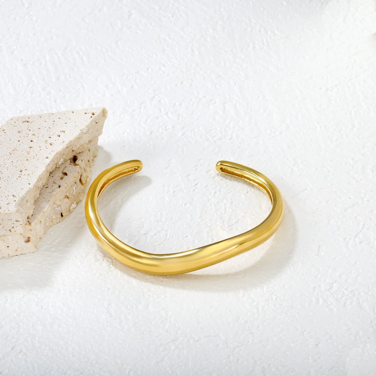 Adult Gold-Plated Irregular Bangle
