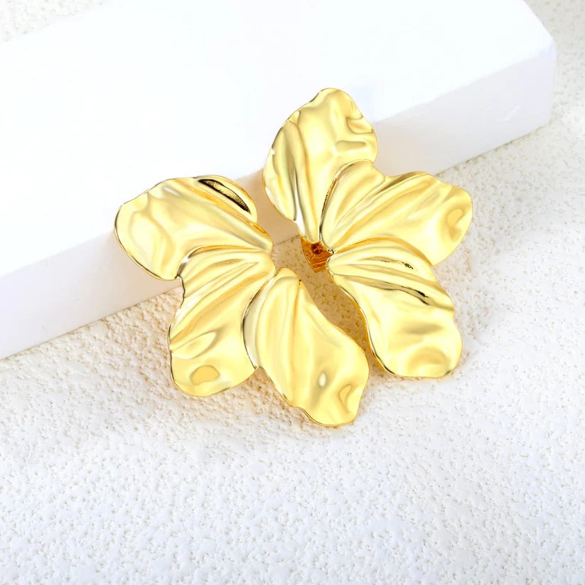 Adult Tri-Blade Gold-Plated Stud Earrings